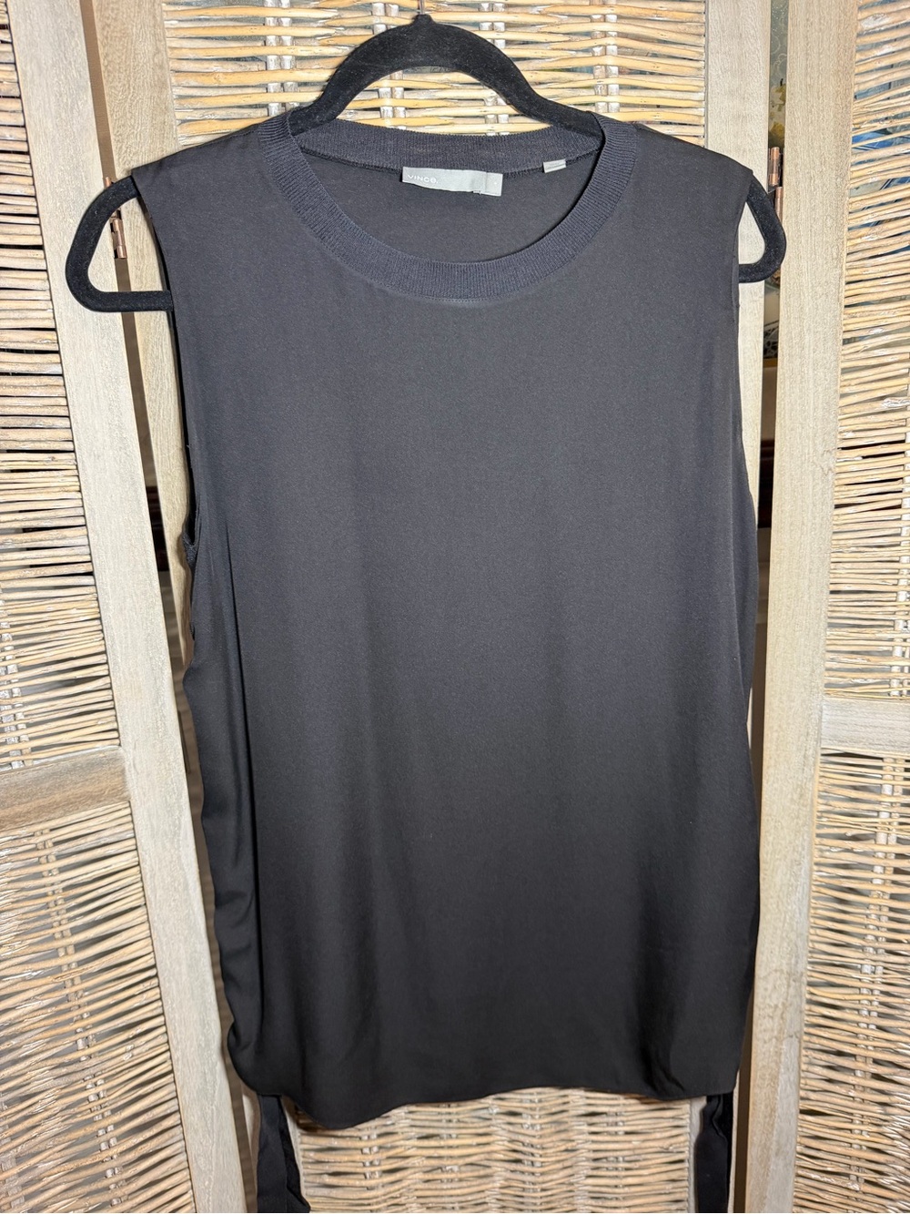 Vince Black Sleeveless Scoop Neck Tank